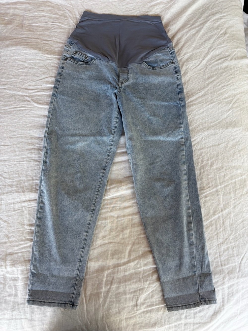 POSHGLAM Maternity Boyfriend Jeans Over Belly Light Blue Size Medium